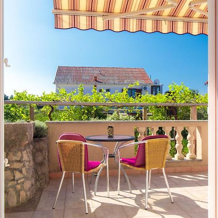 Apartment Todor Đảo Krk Ngoại thất bức ảnh