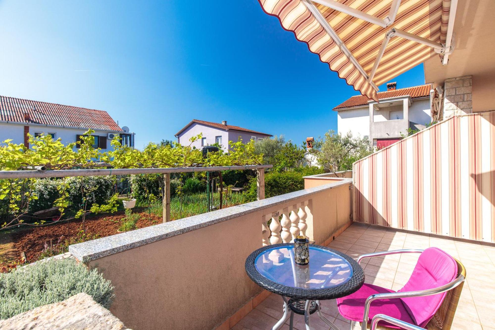 Apartment Todor Đảo Krk Ngoại thất bức ảnh